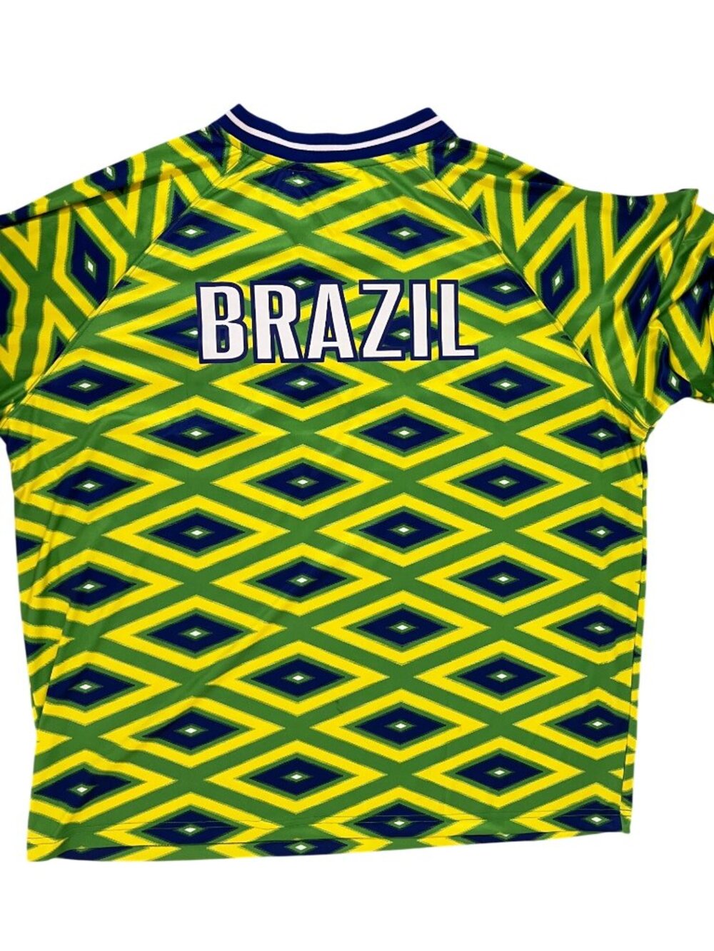 New men’s Umbro BRAZIL soccer jersey World Cup size L NWT - Picture 2 of 5